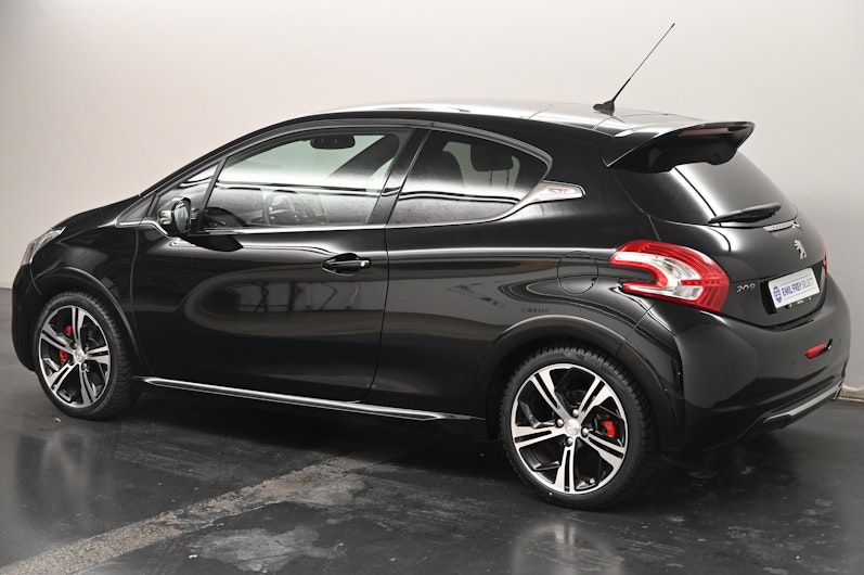 Vehicle image PEUGEOT 208