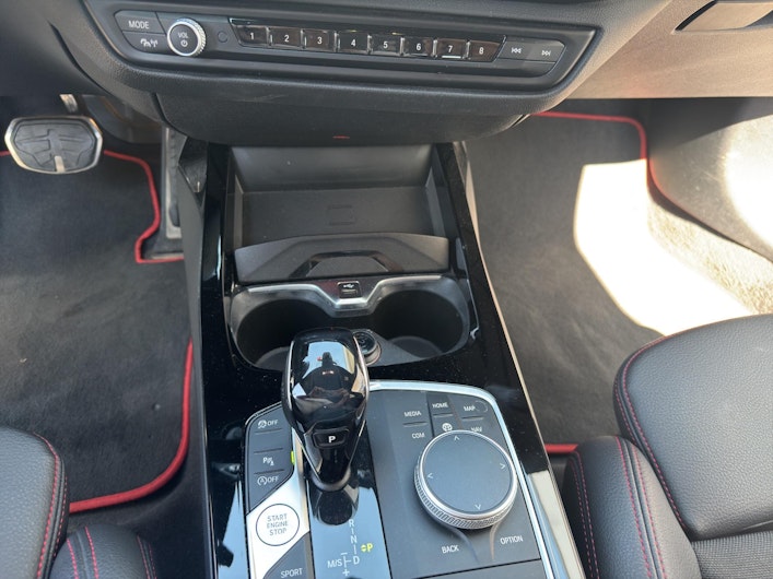 Vehicle image BMW 1 SERIES