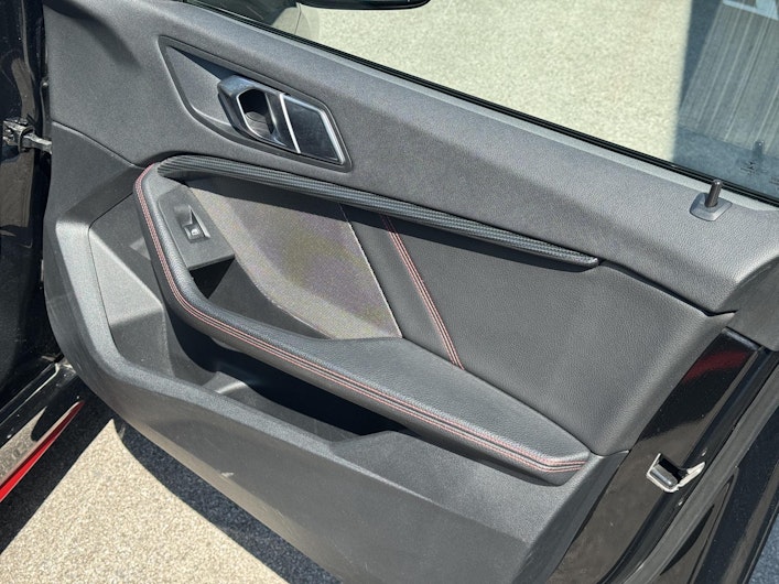 Vehicle image BMW 1 SERIES