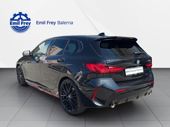 Vehicle image BMW 1 SERIES