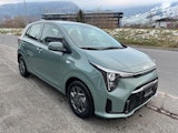 First vehicle image