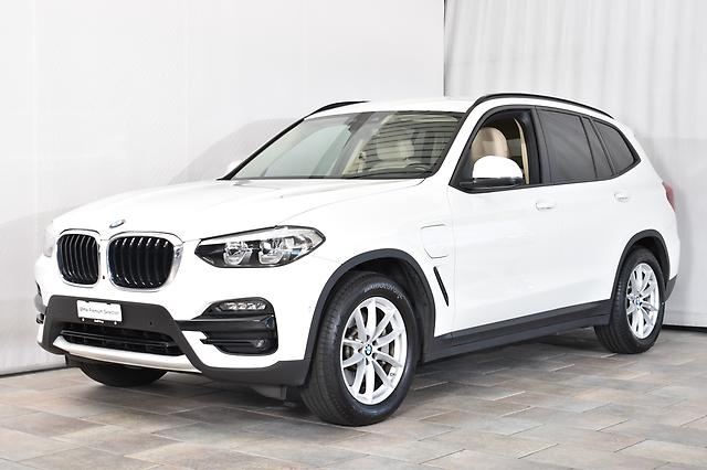 BMW X3 30e xDrive SAG: Jetzt Probefahrt buchen!