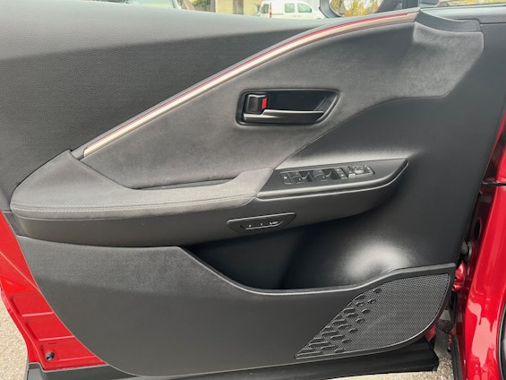 Vehicle image 15 Vehicle image 15