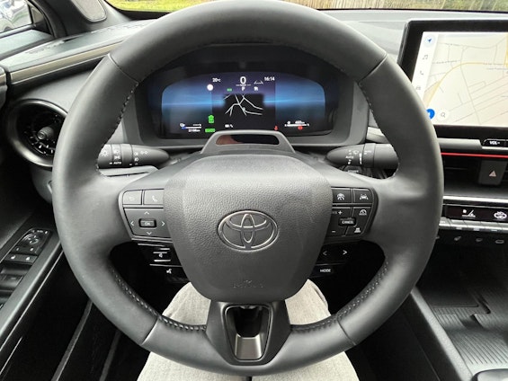 Vehicle image 19 Vehicle image 19