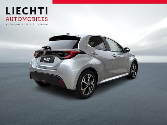 Vehicle image 3 Vehicle image 3