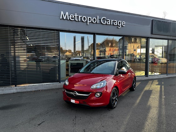 First vehicle image