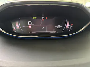 Peugeot 5008 1.5 BlueHDi GT *7-Sitzer*
