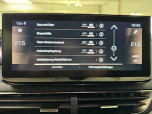 Peugeot 5008 1.5 BlueHDi GT *7-Sitzer*