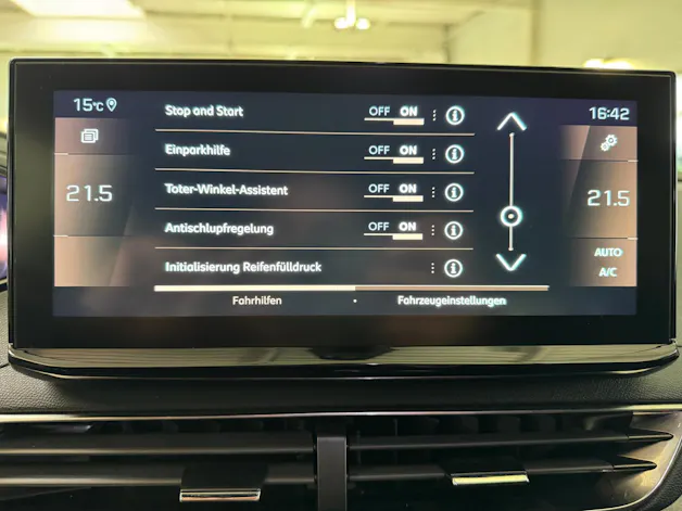 Peugeot 5008 1.5 BlueHDi GT *7-Sitzer*