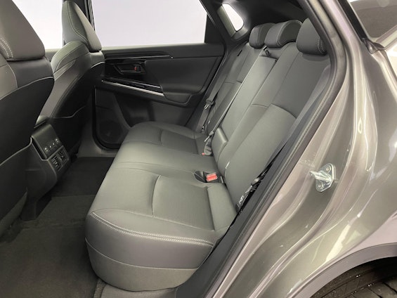 Vehicle image 9 Vehicle image 9