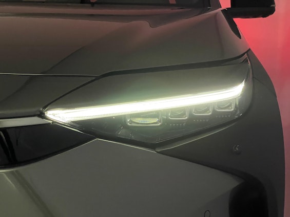 Vehicle image 17 Vehicle image 17