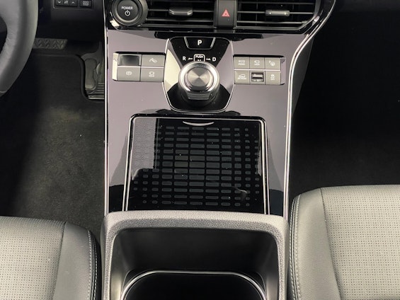 Vehicle image 14 Vehicle image 14