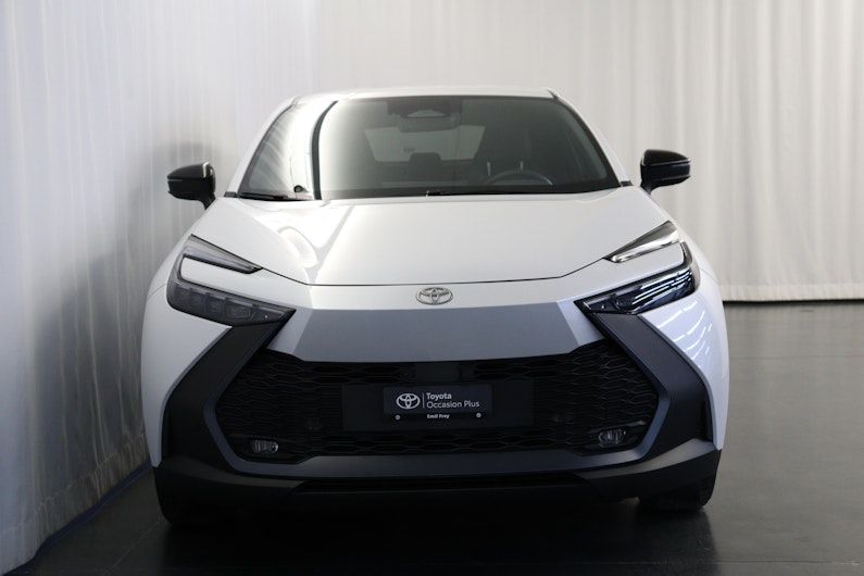 Vehicle image TOYOTA C-HR