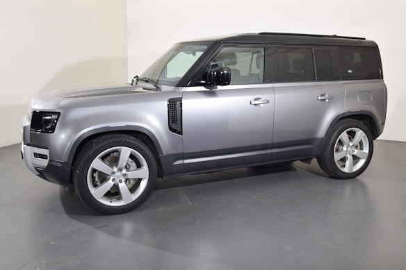 LAND ROVER Defender 110 2.0 P400e SE 2