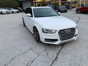 Audi S4 Avant 3.0 V6 TFSI quattro S-Tronic