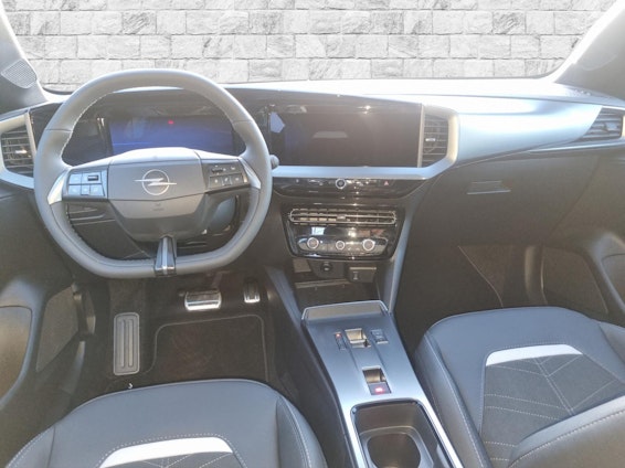 Vehicle image 5 Vehicle image 5