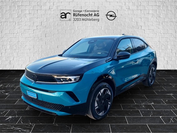 First vehicle image First vehicle image