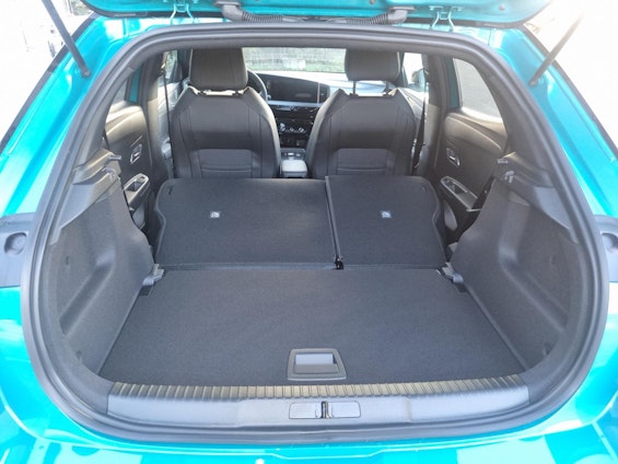 Vehicle image 9 Vehicle image 9