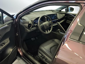 Vehicle image TOYOTA C-HR 2.0 PHEV Style