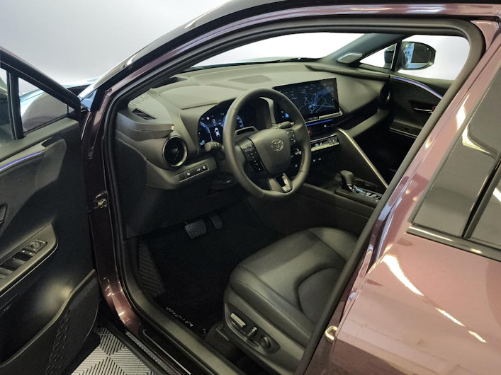 Vehicle image TOYOTA C-HR