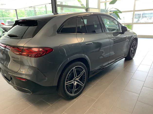 Mercedes-Benz EQE 43 AMG Executive Edition 4matic