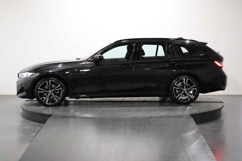 Vehicle image BMW 3 SERIES