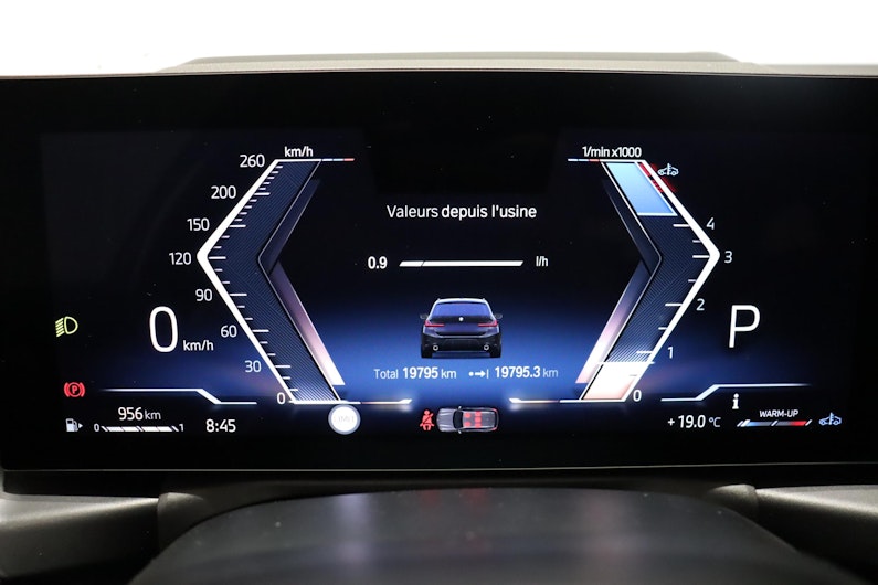 Vehicle image BMW 3 SERIES