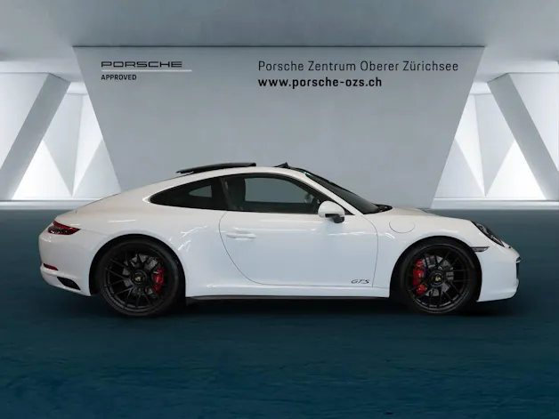 Porsche 911 Carrera 4 GTS