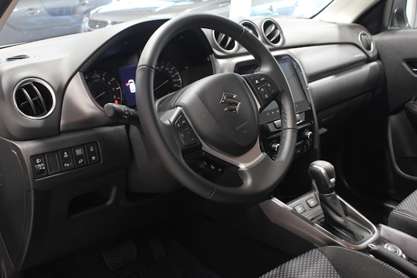Vehicle image 11