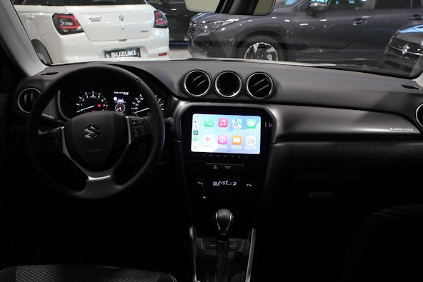 Vehicle image 13