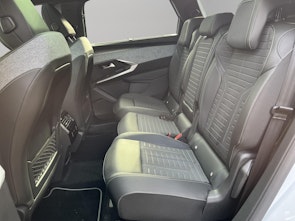 Vehicle image PEUGEOT 5008 1.2 Hybrid GT