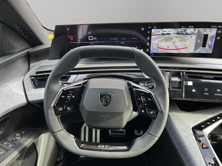 Vehicle image PEUGEOT 5008