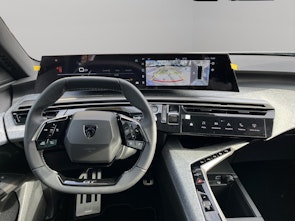 Vehicle image PEUGEOT 5008 1.2 Hybrid GT