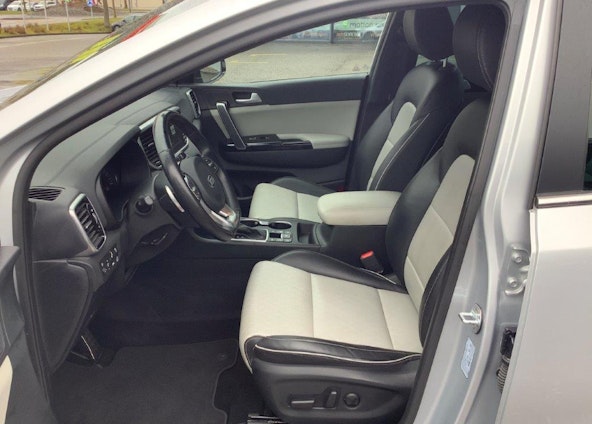 Vehicle image 10 Vehicle image 10