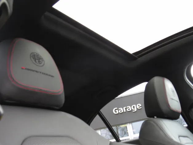 Alfa Romeo Giulia 2.0 Q4 Competizione