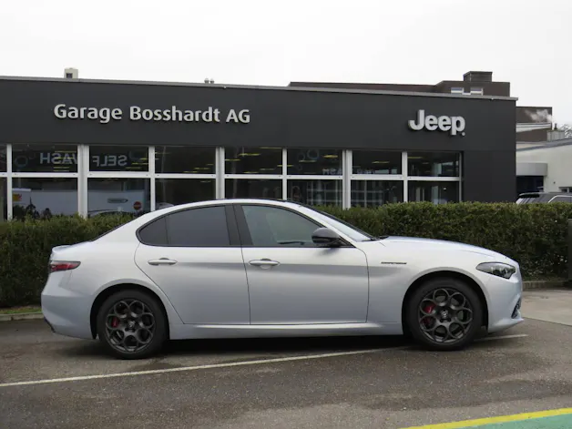 Alfa Romeo Giulia 2.0 Q4 Competizione