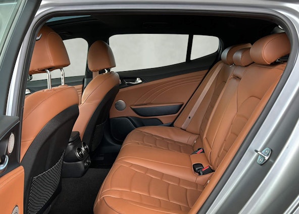 Vehicle image 7 Vehicle image 7