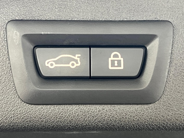 Vehicle image BMW X5