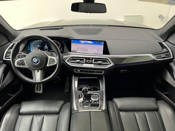 Vehicle image BMW X5