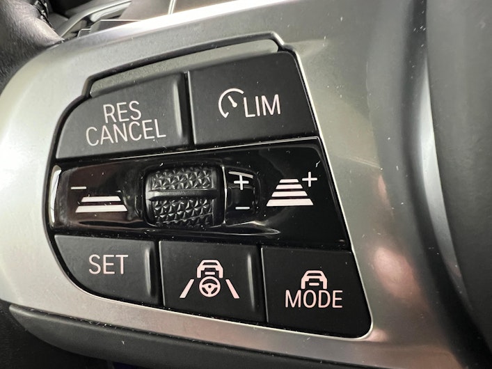 Vehicle image BMW X5