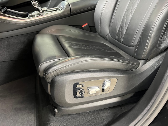 Vehicle image BMW X5