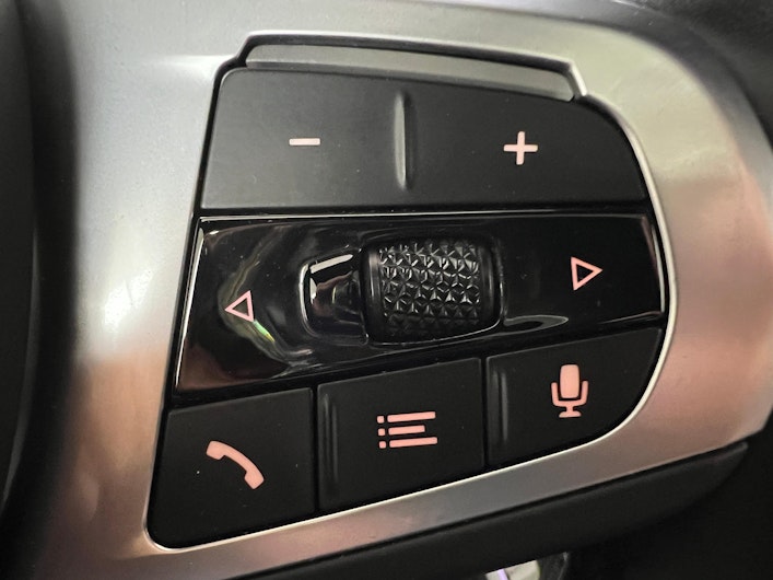 Vehicle image BMW X5