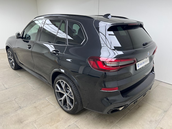 Vehicle image BMW X5