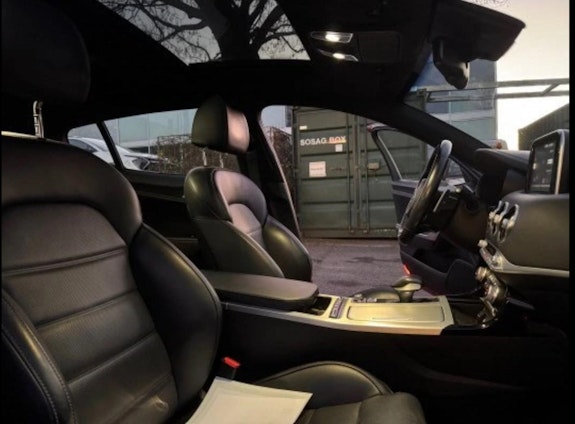 Vehicle image 6 Vehicle image 6