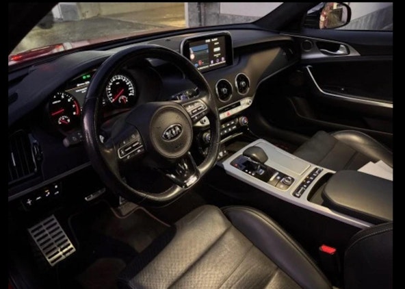 Vehicle image 5 Vehicle image 5