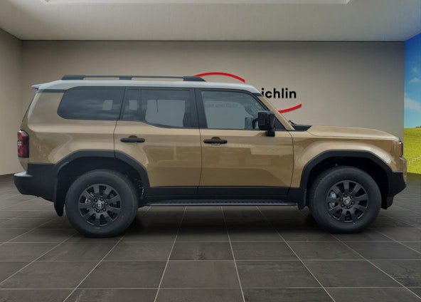 Vehicle image 5 Vehicle image 5