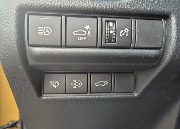 Vehicle image 18 Vehicle image 18