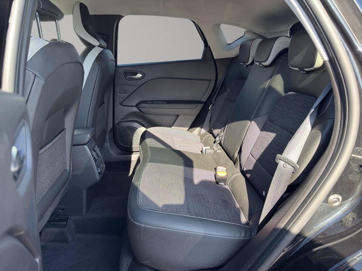 Vehicle image MITSUBISHI ASX