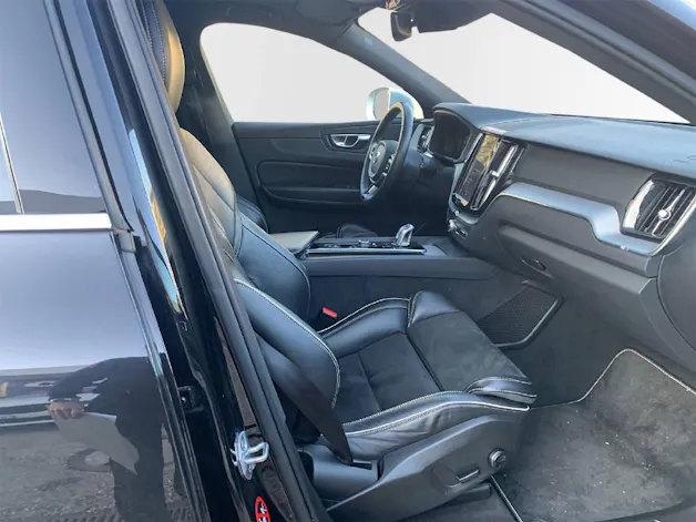 Volvo XC60 2.0 T8 TE R-Design AWD