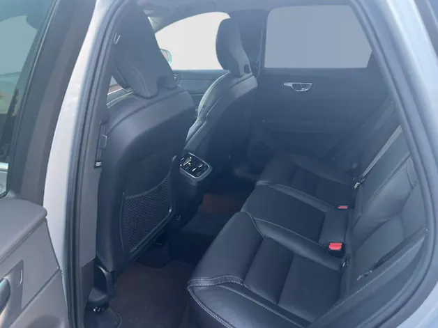 VOLVO XC60 2.0 B5 MH Ultimate Bright AWD